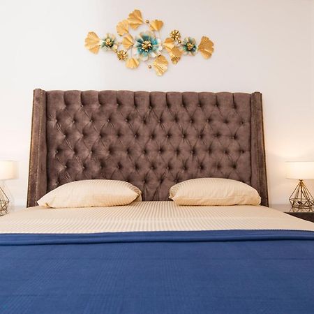Sea Star Apartment 티바트 외부 사진