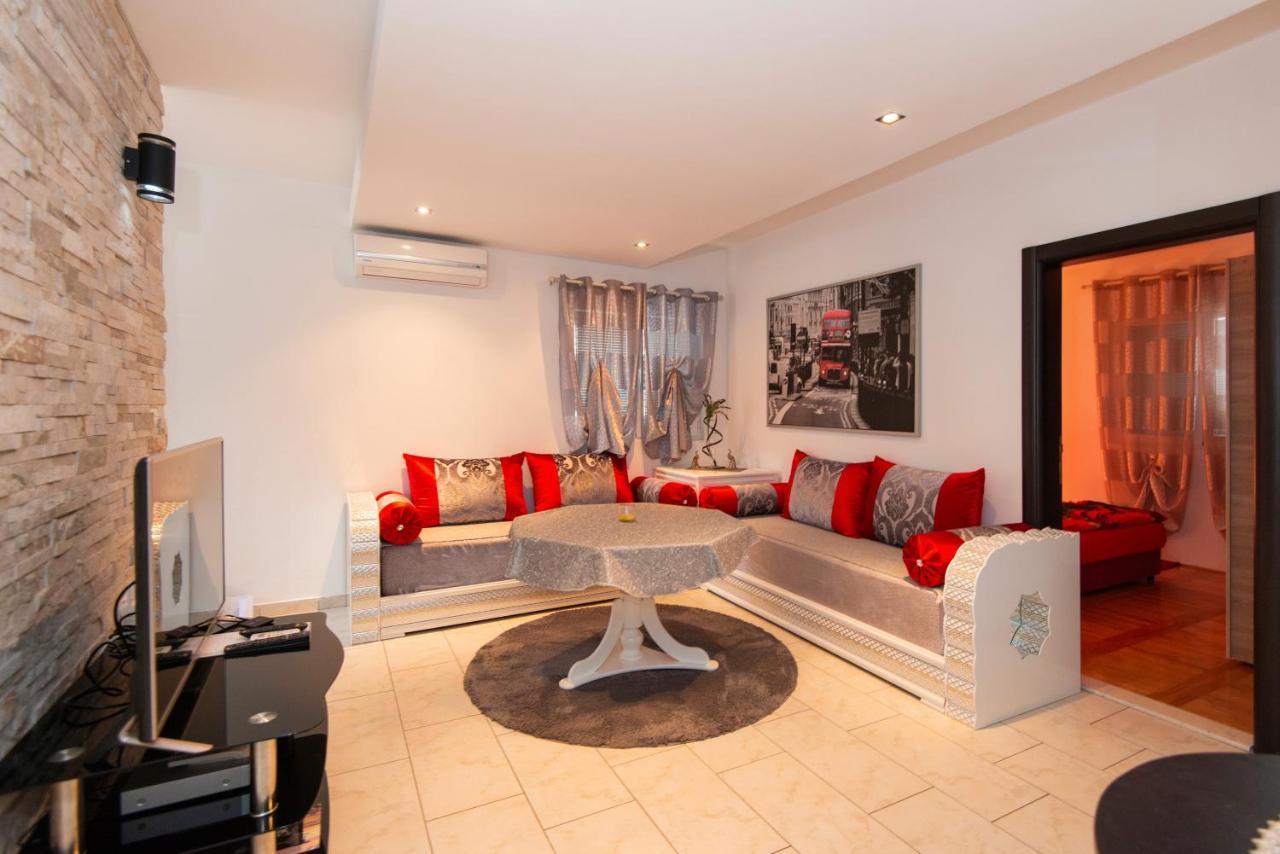 Sea Star Apartment 티바트 외부 사진