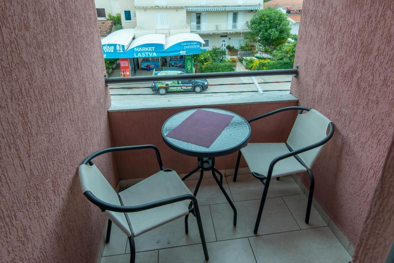 Sea Star Apartment 티바트 외부 사진